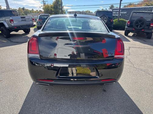 2021 Chrysler 300 S