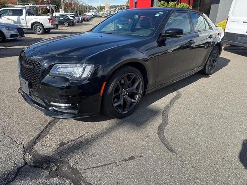 2021 Chrysler 300 S