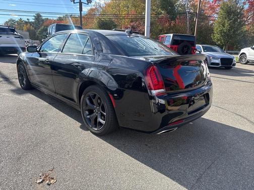 2021 Chrysler 300 S