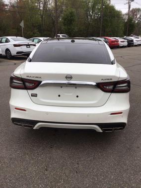 Pearl White Tricoat 2023 Nissan Maxima 3.5 Platinum