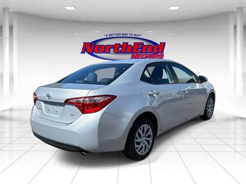 Classic Silver Metallic 2018 Toyota Corolla LE