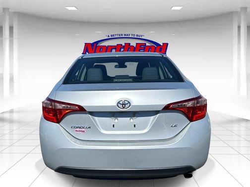 Classic Silver Metallic 2018 Toyota Corolla LE
