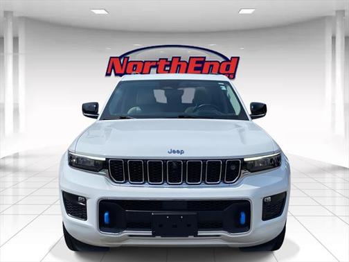 2022 Jeep Grand Cherokee 4xe Overland