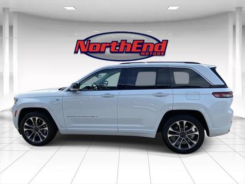 2022 Jeep Grand Cherokee 4xe Overland