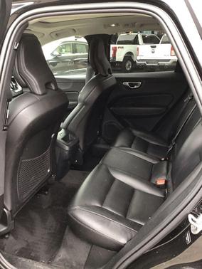 Black 2023 Volvo XC60 B5 Core