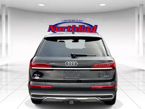 2022 Audi Q7 45 Premium Plus