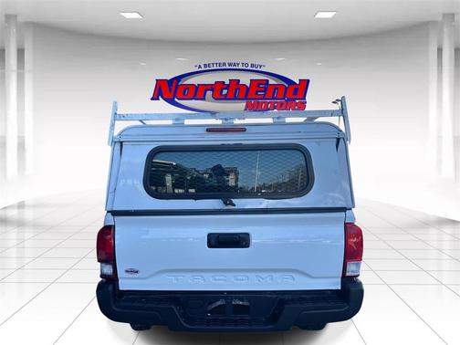 2018 Toyota Tacoma SR