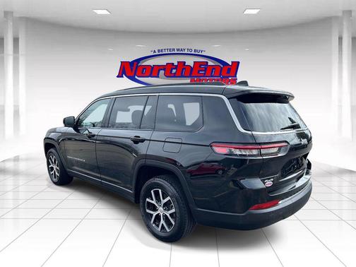 Diamond Black Crystal Pearlcoat 2024 Jeep Grand Cherokee L Limited