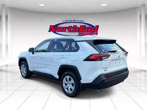 Ice Cap 2023 Toyota RAV4 LE