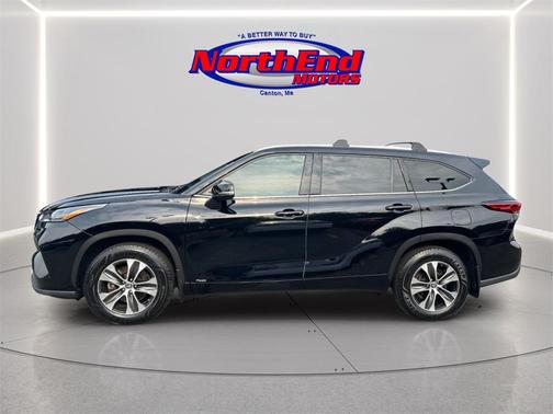 2022 Toyota Highlander Hybrid XLE
