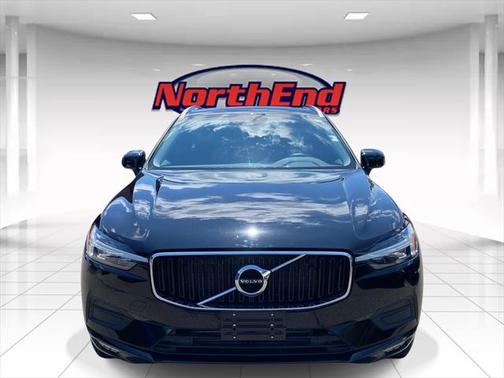 2021 Volvo XC60 T5 Momentum