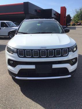 Bright White Clearcoat 2025 Jeep Compass Limited