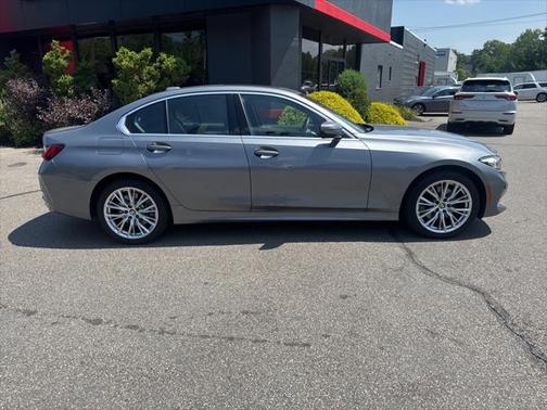 2024 BMW 330 i xDrive