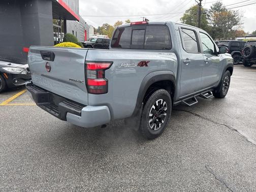 2022 Nissan Frontier PRO-4X