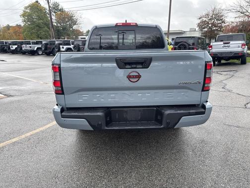 2022 Nissan Frontier PRO-4X