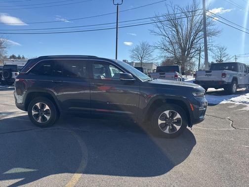 2023 Jeep Grand Cherokee 4xe Base