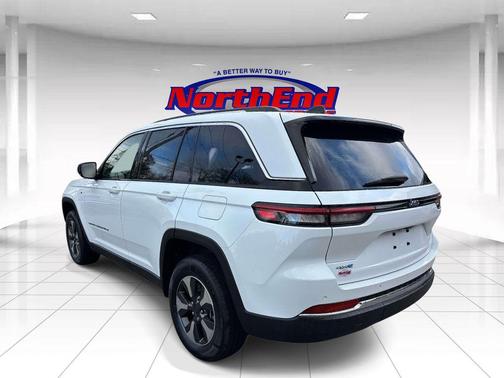 Bright White Clearcoat 2022 Jeep Grand Cherokee 4xe Base