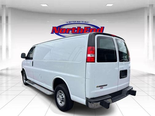 Summit White 2024 Chevrolet Express 2500 Work Van