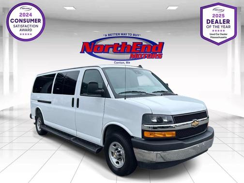 Summit White 2025 Chevrolet Express 3500 RWD 3500 Extended Wheelbase LT