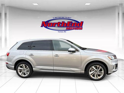 2022 Audi Q7 55 Premium Plus
