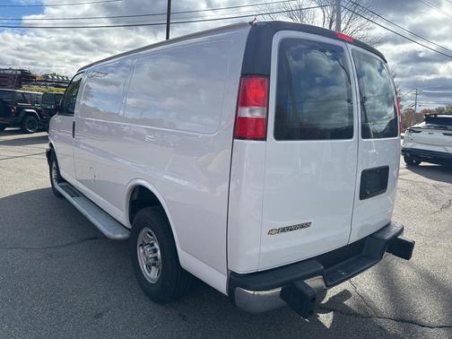 2024 Chevrolet Express 2500 RWD 2500 Regular Wheelbase WT