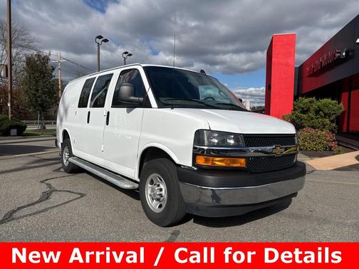 2024 Chevrolet Express 2500 RWD 2500 Regular Wheelbase WT
