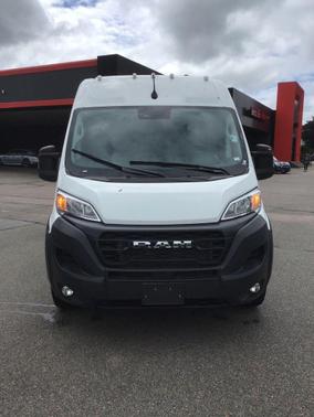 Bright White Clearcoat 2026 RAM ProMaster 2500 Tradesman
