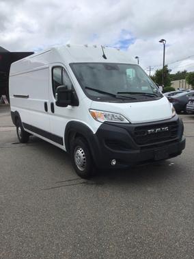 Bright White Clearcoat 2026 RAM ProMaster 2500 Tradesman