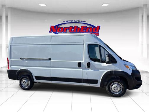 Bright White Clearcoat 2026 RAM ProMaster 2500 Tradesman