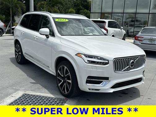 2023 Volvo XC90 B6 Plus 6-Seater