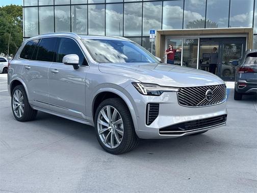 2025 Volvo XC90 B5 Ultra 7-Seater