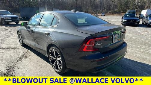 2024 Volvo S60 B5 Core Dark Theme