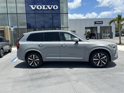 2025 Volvo XC90 Plug-In Hybrid T8 Core 7-Seater