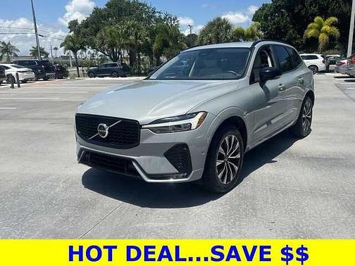 Vapour Grey 2024 Volvo XC60 Plus