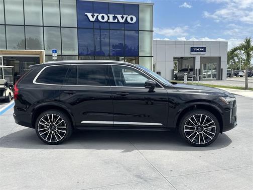 2025 Volvo XC90 B6 Ultra
