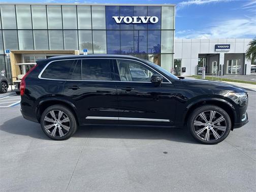 2025 Volvo XC90 B6 Plus 7-Seater