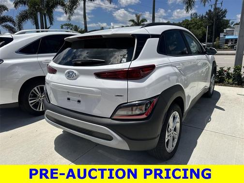 2023 Hyundai KONA SEL