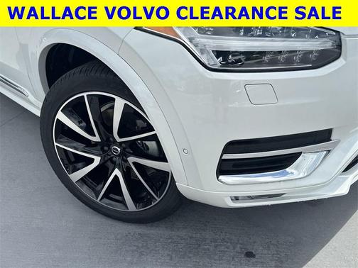 2025 Volvo XC90 B6 Plus 7-Seater