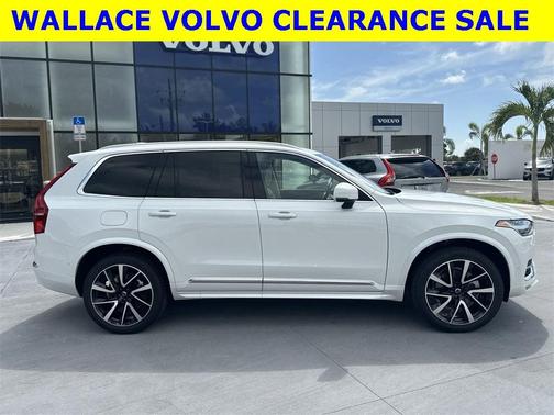 2025 Volvo XC90 B6 Plus 7-Seater