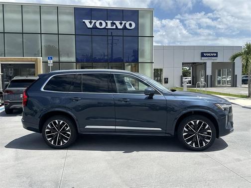 2025 Volvo XC90 Plug-In Hybrid T8 Ultra 7-Seater