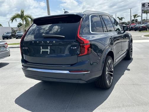 2025 Volvo XC90 Plug-In Hybrid T8 Ultra 7-Seater