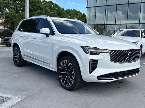 2025 Volvo XC90 Plug-In Hybrid T8 Plus 7-Seater