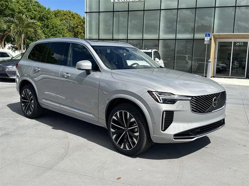 2025 Volvo XC90 B6 Plus 7-Seater