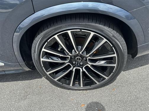 2025 Volvo XC90 B6 Ultra