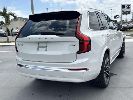 2025 Volvo XC90 Plug-In Hybrid T8 Plus 7-Seater