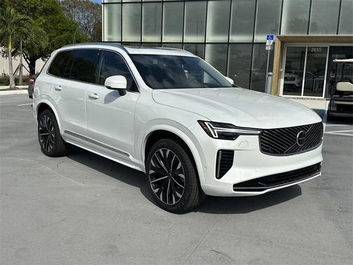 2025 Volvo XC90 B6 Plus 7-Seater
