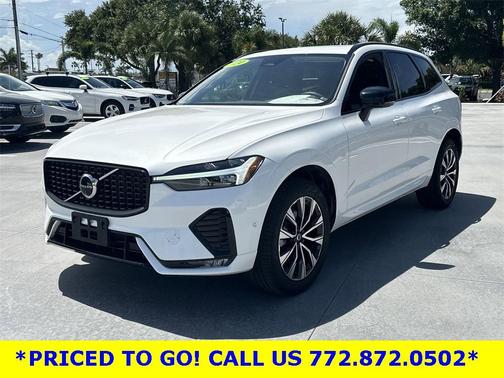 2024 Volvo XC60 B5 Plus Dark Theme