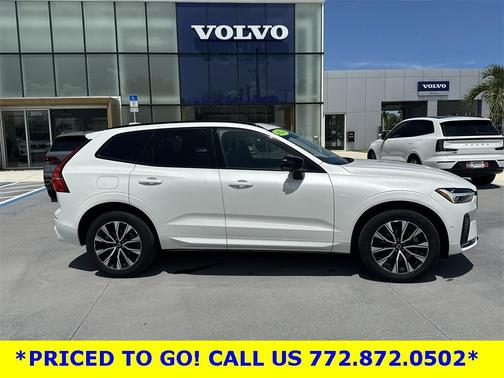 2024 Volvo XC60 B5 Plus Dark Theme