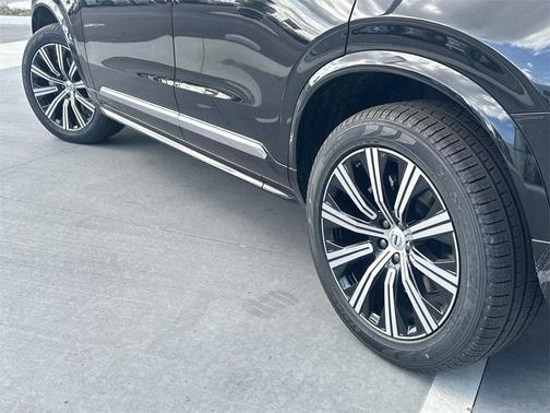 2025 Volvo XC90 B6 Plus 7-Seater