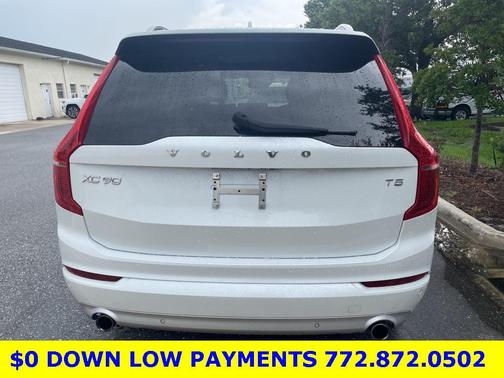2018 Volvo XC90 T5 Momentum